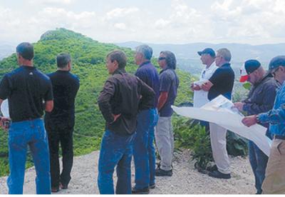 merodea-minera-a-los-pobladores