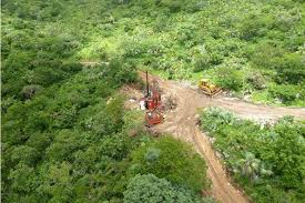 Reanuda minera operaciones tras plagio