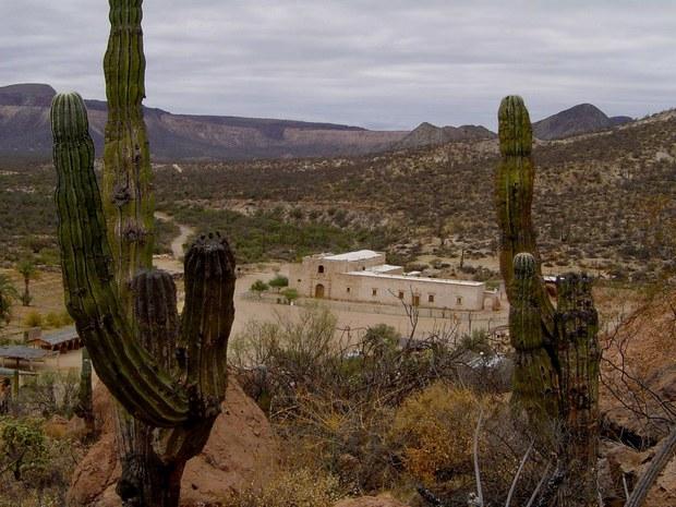 MÉXICO: Tres empresas explotan la minería en casi la mitad de Ensenada