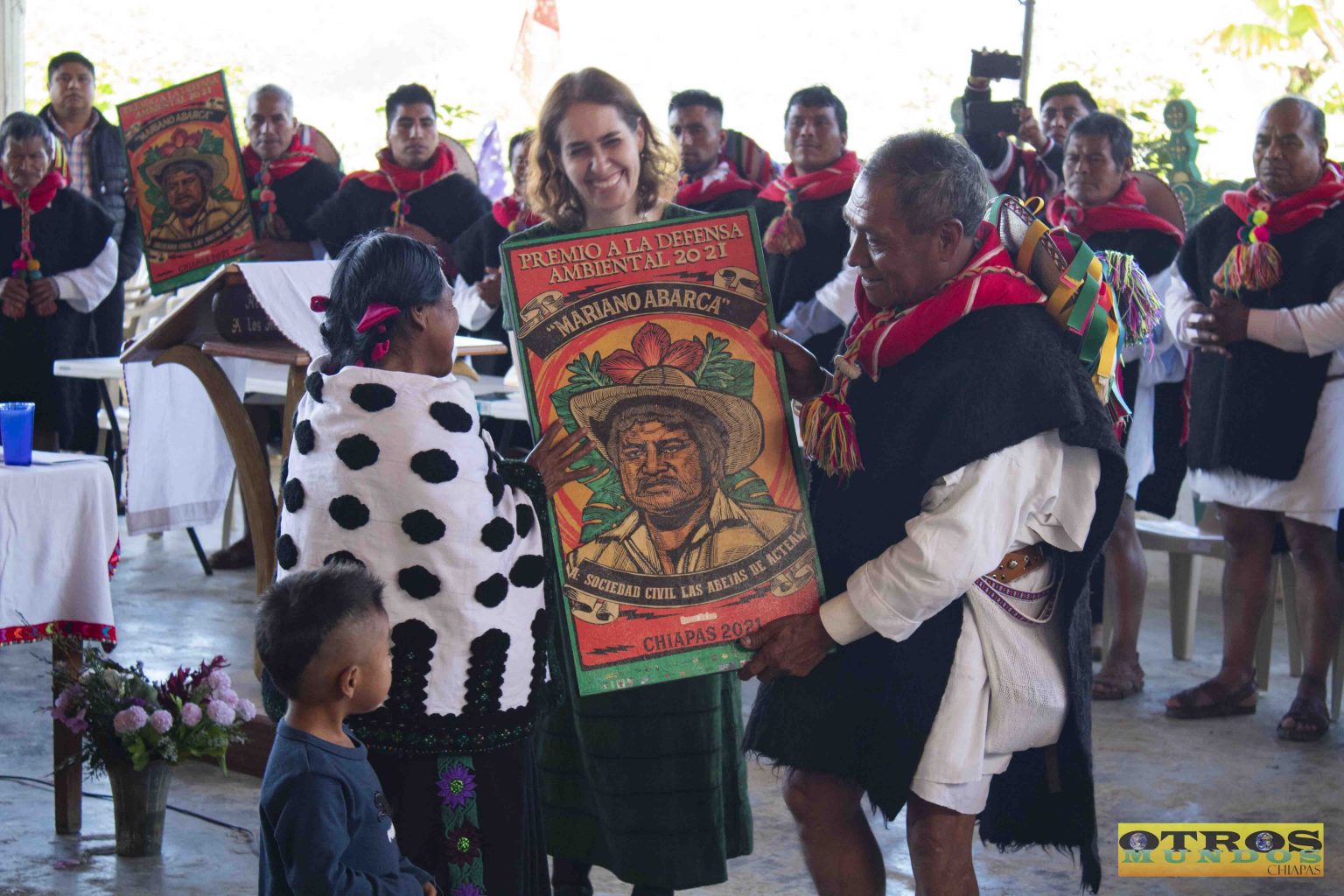 Nuestro corazón está contento: Abejas de Acteal reciben el III Premio a la Defensa Ambiental “Mariano Abarca”